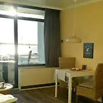 Apartament Burgtiefe Suedstrand Meerblick Meerzeit *