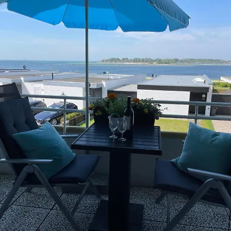 Apartament Burgtiefe Suedstrand Meerblick Meerzeit