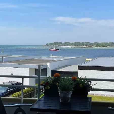 Apartament Burgtiefe Suedstrand Meerblick Meerzeit